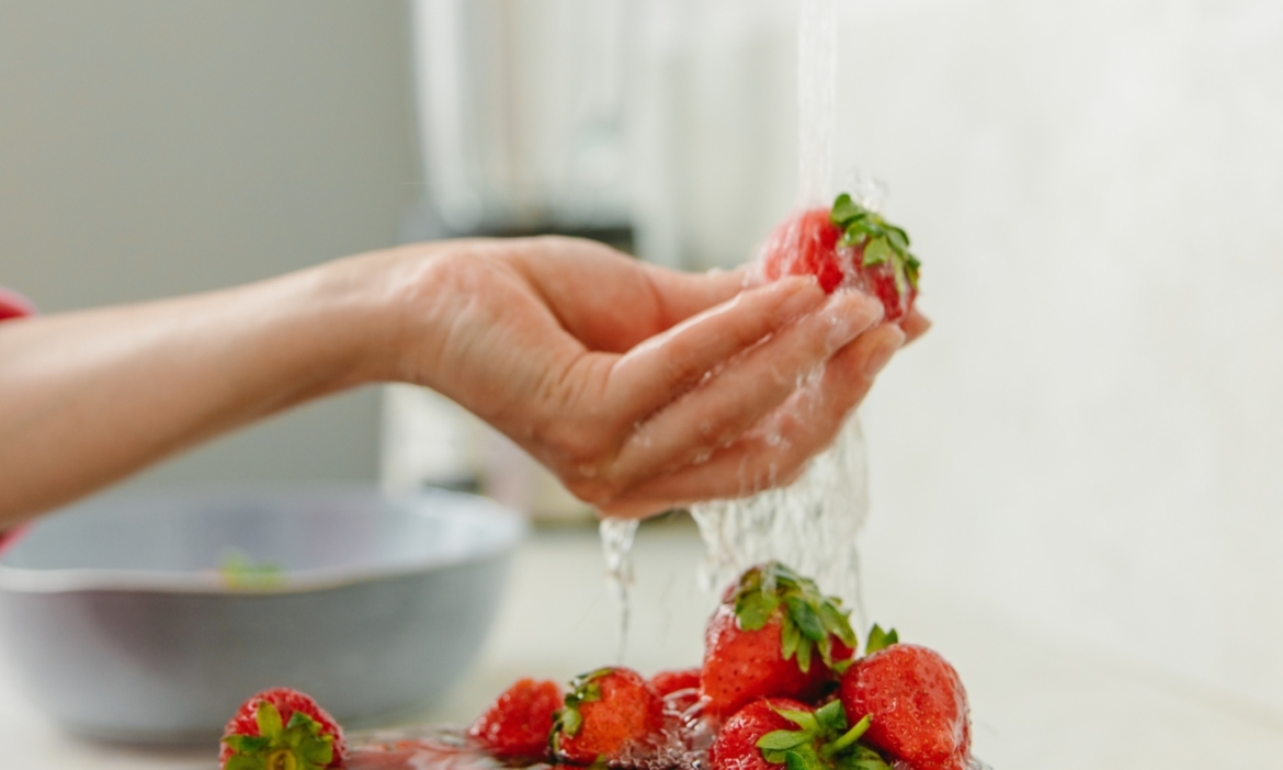 water-strawberry-scaled-e1655811015927.jpg